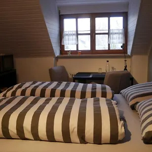 Ruhiges Naehe Messe Mit Wallbox Accommodatie bij particulieren