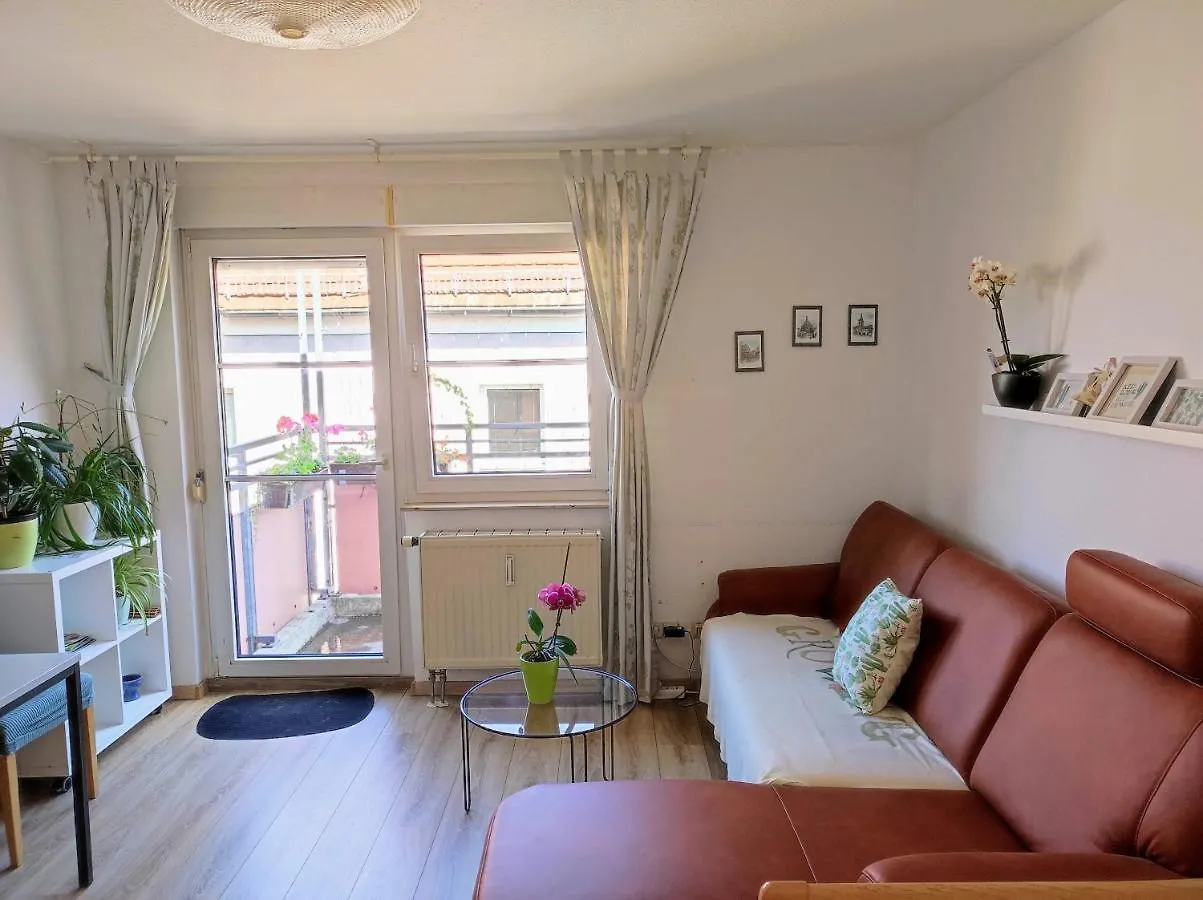 Quiet City-Apt, 4Min City-Center, 18Min Fair Nuernberg!!!